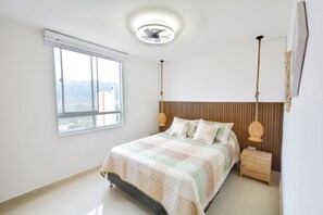 Basic Apartment | 2 bedrooms, free WiFi, bed sheets - San Gil Plaza suite 502 (San Gil)