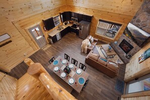 Smart-TV, Kamin, Videospiele