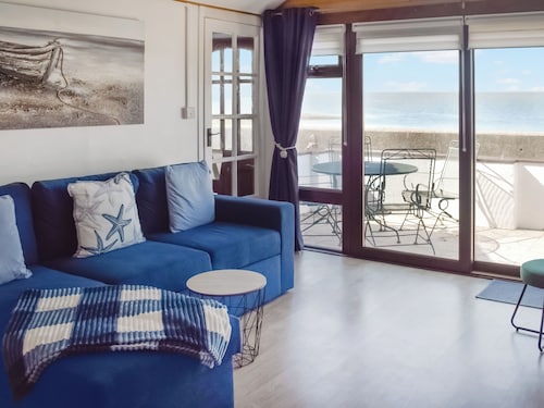 Angie's Beachside House