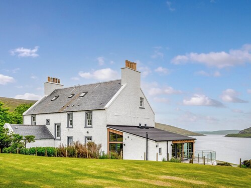 Spectacular seven bed all en-suite house in Voe, Shetland.