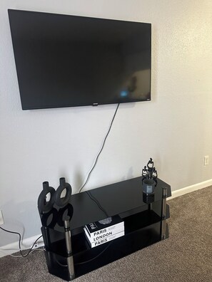 Interior - beautiful cozy home near NRG. (Houston)