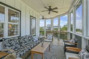 Property grounds - Waterfront Bliss in Bay St. Louis| Sleeps 4 | Private Pool | Bay Views! (Bay St. Louis)