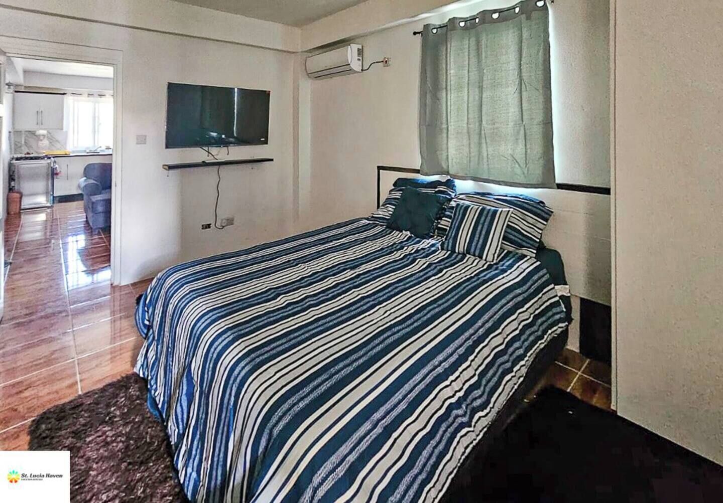 1 habitación, tabla de planchar con plancha, wifi y ropa de cama 