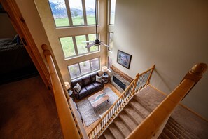 Smart TV, fireplace - Snowcrest C304|Ski Getaway |Hot Tub & Theater Room (Eden)