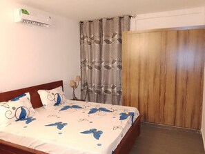 2 quartos, ferros/tábuas de passar roupa, Wi-Fi, roupa de cama
