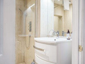 Towels - 1 bedroom accommodation in Penn (Penn)