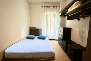 1 bedroom, bed sheets - SE093 - Senigallia, welcoming two-room apartment in a residential area (Senigallia)