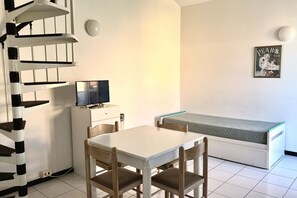 Dining - Palme 11 - Marcelli, two-room apartment with terrace, Residence Le Palme (Marcelli)