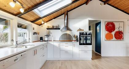 9 Person Holiday Home in Praesto