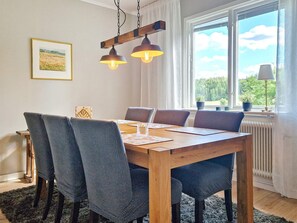 House | Dining