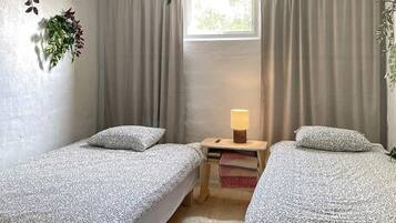 House | 2 bedrooms, individually furnished