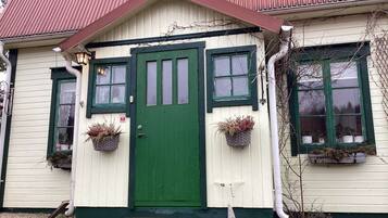 House | Exterior