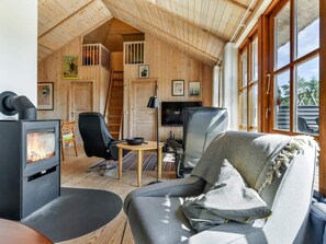 Private kitchen - 4 Star Holiday Home in Blavand (Blavand)