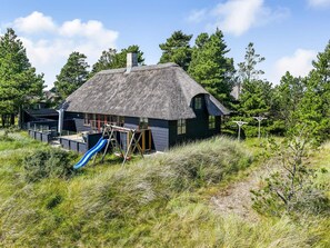 Exterior - 4 Star Holiday Home in Blavand (Blavand)