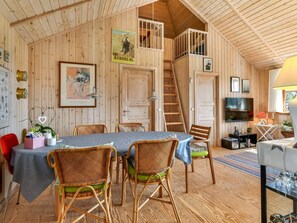 House | Dining - 4 Star Holiday Home in Blavand (Blavand)