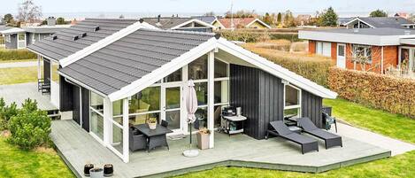 House | Bahagian luar