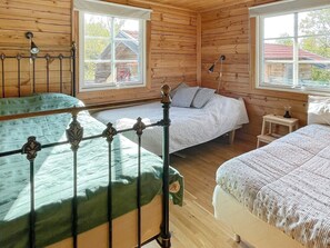 House | 2 bedrooms, individually furnished - 4 Star Holiday Home in Borgholm (Borgholm)