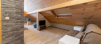 Spacious Getaway Near Spa F1