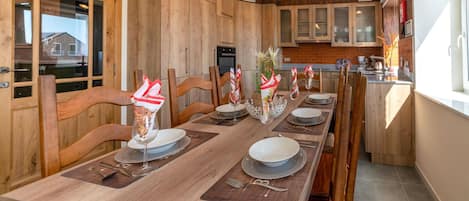 House | Tempat makan