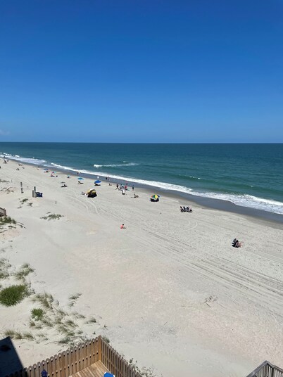 Beautiful Ocean Front Condo Garden City SC