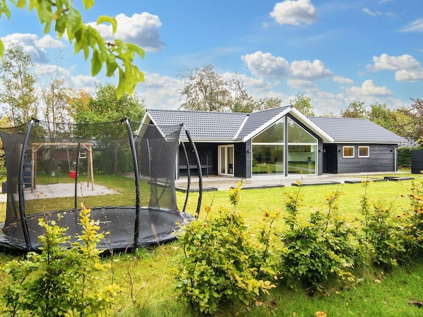 House | Property grounds - 4 Star Holiday Home in Glesborg (Glesborg)