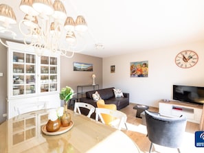 Apartment | Living area - Parkhouse B201 Cosy Apartment in De Haan (De Haan)