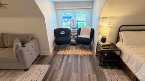 Interior - One of the oldest houses in Butler, with an updated vibe. (Butler)