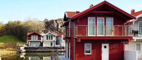 House | Exterior
