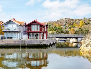 House | Exterior - 4 Star Holiday Home in Hamburgsund (Hamburgsund)