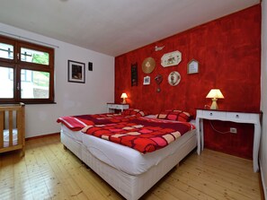 House | 6 bedrooms, individually furnished, bed sheets - Holiday Home Near Winterberg Ski Slopes (Olsberg)