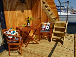 Dining - Premium Houseboat on the Lake (Heiligenhafen)