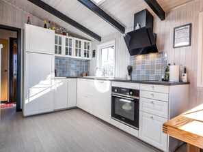 House | Private kitchen - 6 Person Holiday Home in Fano (Fano)