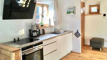 House | Private kitchen | Stovetop, highchair