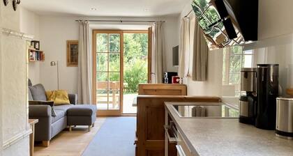 Mountain Love Subject Matter