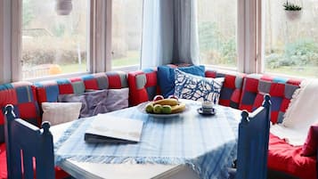 House | Dining