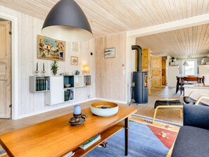 House | Private kitchen | Fridge - 4 Star Holiday Home in Hadsund (Hadsund)