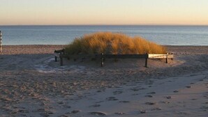 House | Beach - 4 Person Holiday Home in Romo (Rømø)