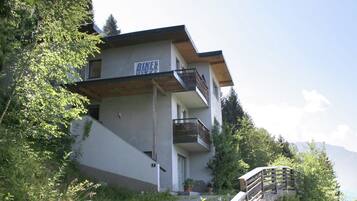 Chalet | Exterior