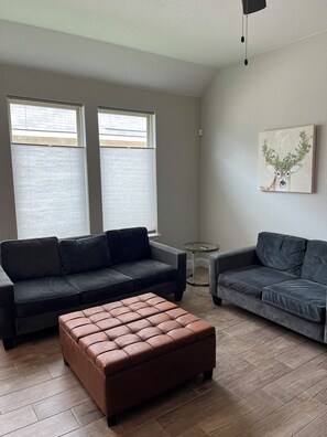 スマートテレビ、書庫