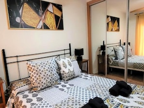 Apartment | 3 bedrooms, individually furnished, iron/ironing board, bed sheets - Apartment in Spain Near Beaches & Pool (Vera)