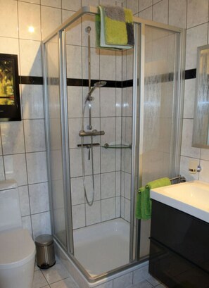 Apartment | Badezimmer | Handtücher