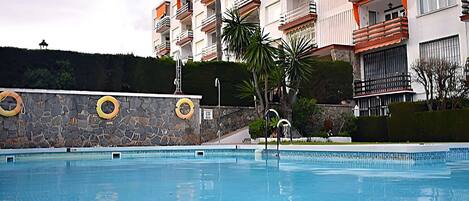 公寓 | 游泳池 | 室外游泳池