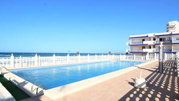 Apartament | Piscina | Piscina a l'aire lliure