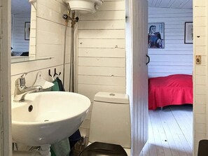 House | Bathroom