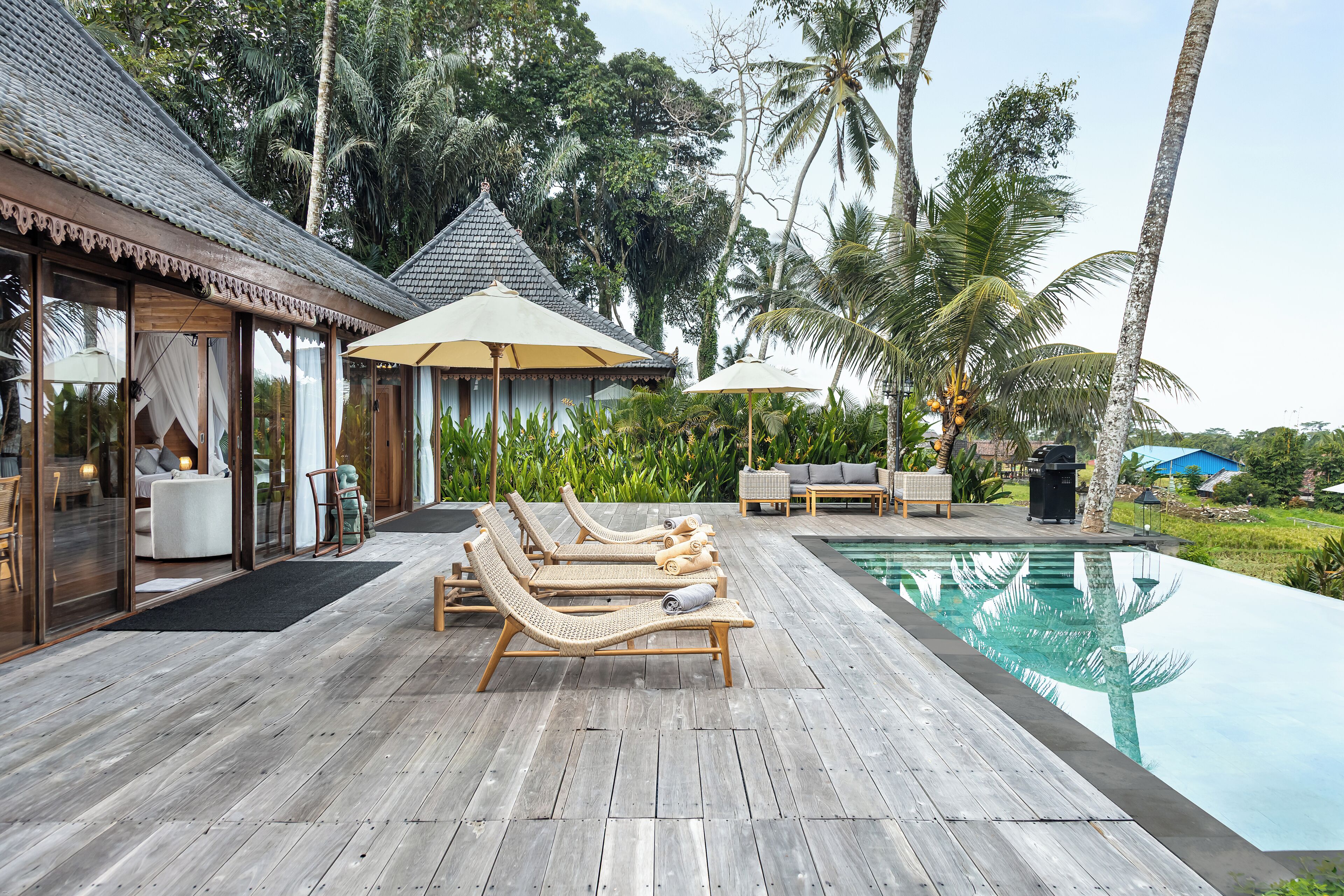 Alberca al aire libre 