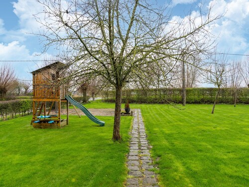 Comfortable Group Home With Large Garden