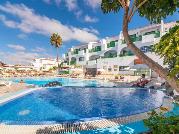 Apartment | Pool