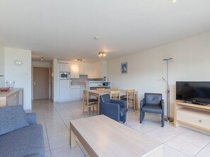 Apartment | Private kitchen | Electric kettle - Bright Apartment With Stunning sea View (Middelkerke)