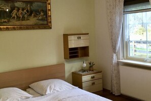 Apartment | 2 bedrooms, individually furnished - Holiday Home Tachbachtal (Themar)