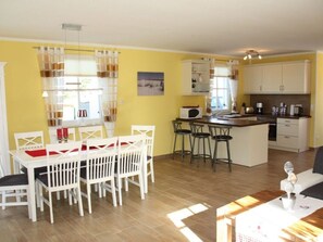 Ferienhaus | Eigene Küche | Ofen, Wasserkocher